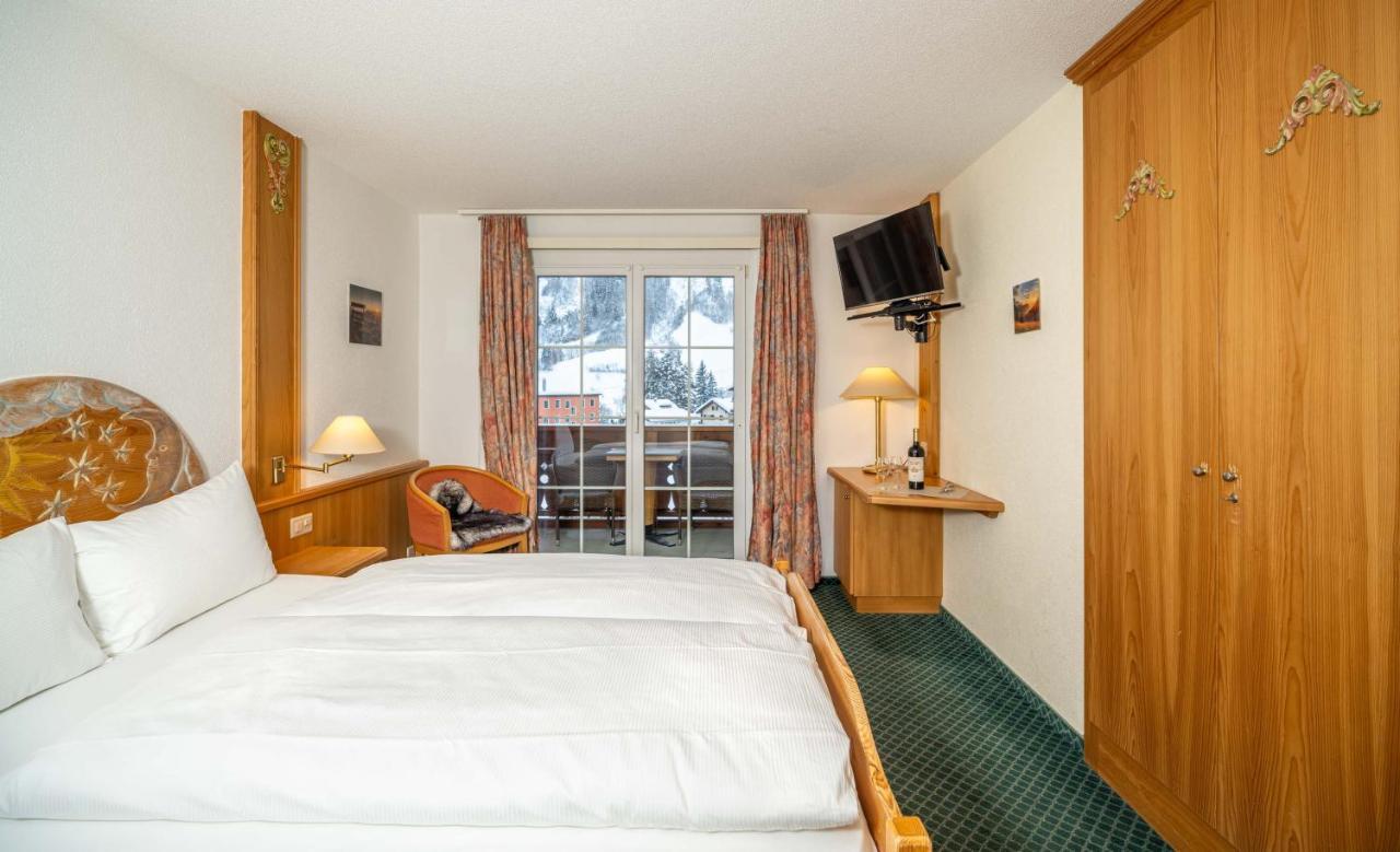 Touristen-Chalet Leukerbad Buitenkant foto